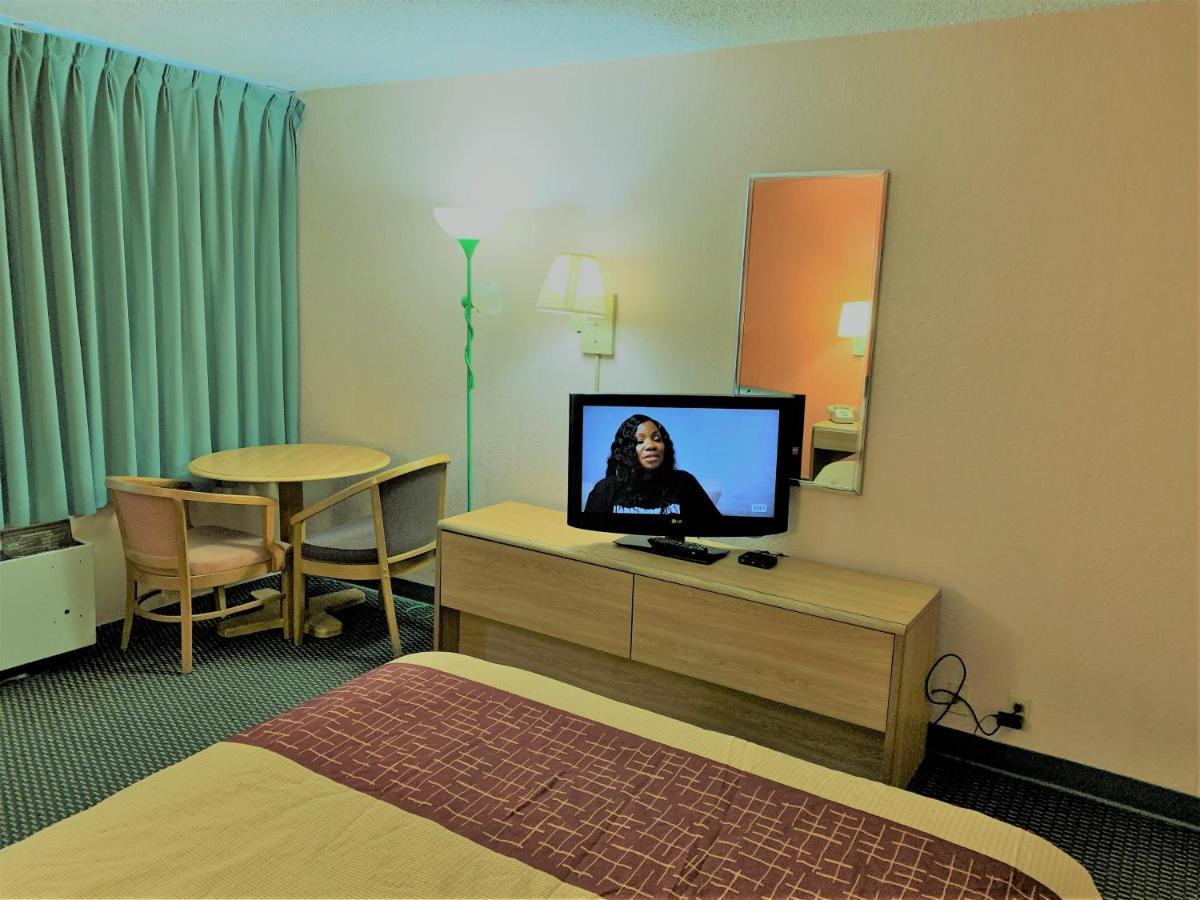 Red Carpet Inn & Suites Lima -Listing Partner Екстер'єр фото