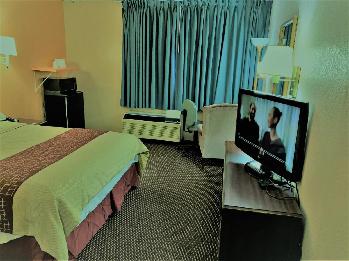 Red Carpet Inn & Suites Lima -Listing Partner Екстер'єр фото
