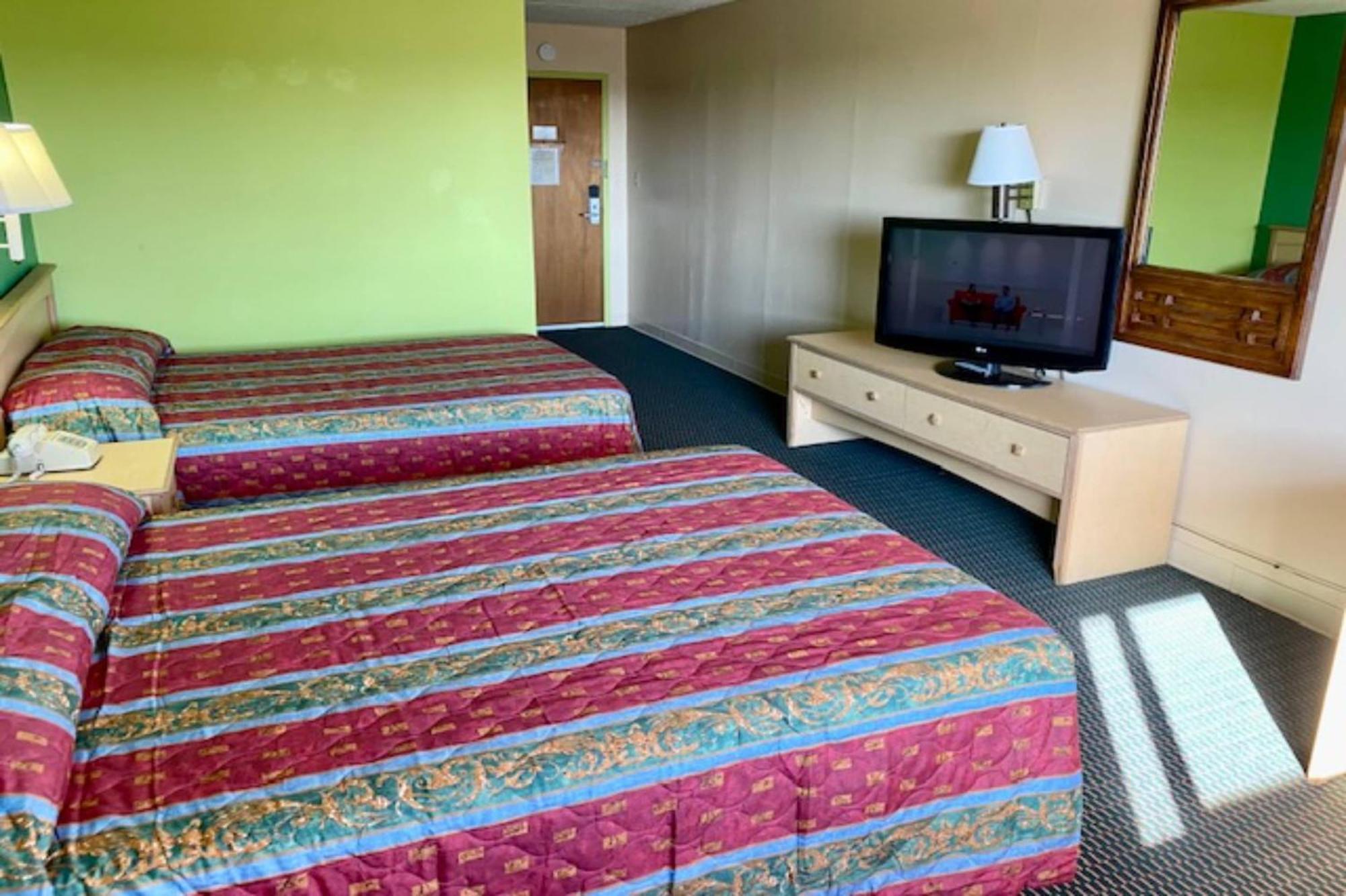 Red Carpet Inn & Suites Lima -Listing Partner Екстер'єр фото