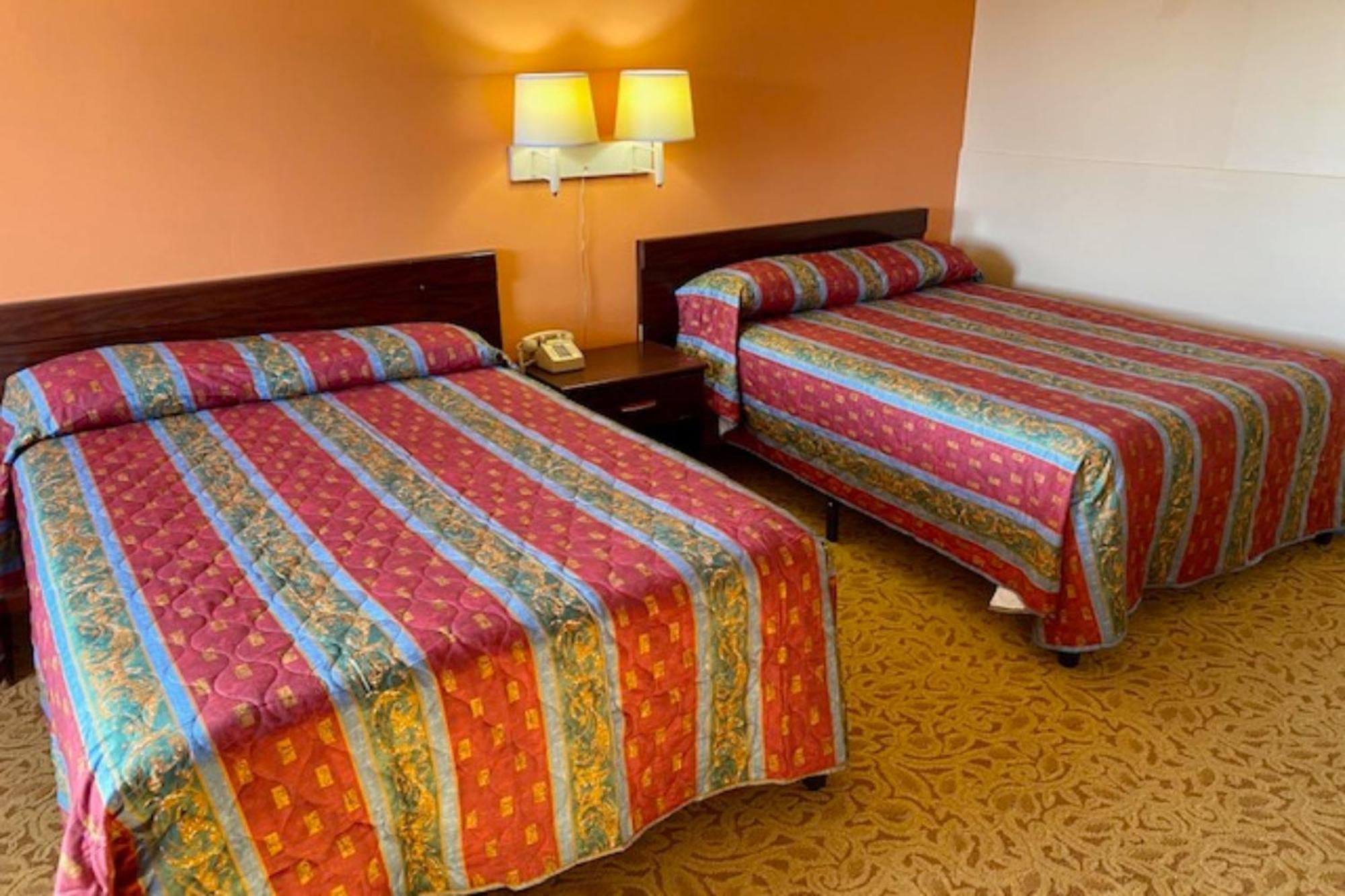 Red Carpet Inn & Suites Lima -Listing Partner Екстер'єр фото