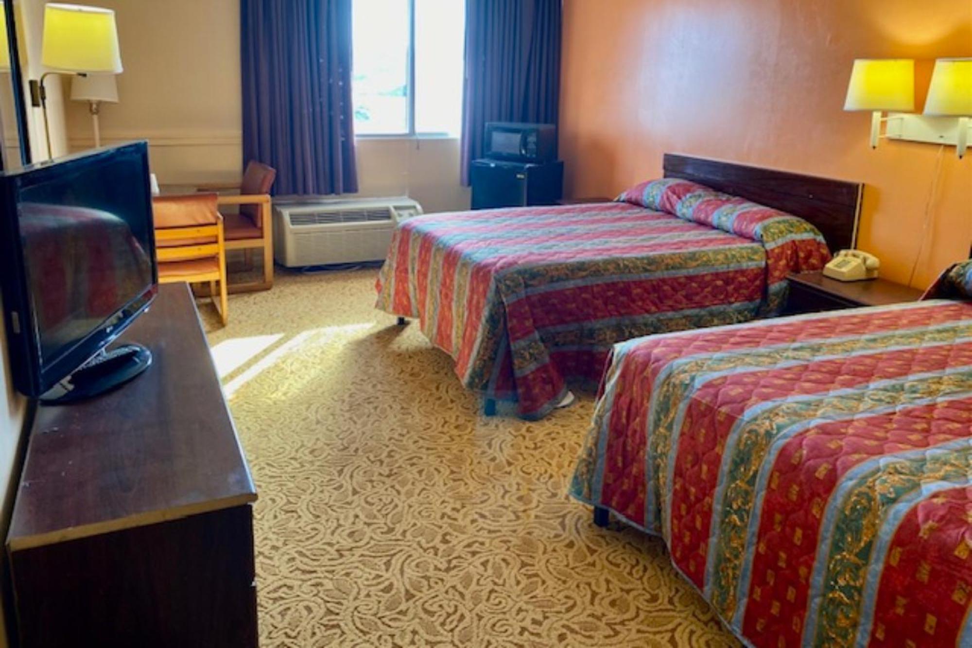 Red Carpet Inn & Suites Lima -Listing Partner Екстер'єр фото